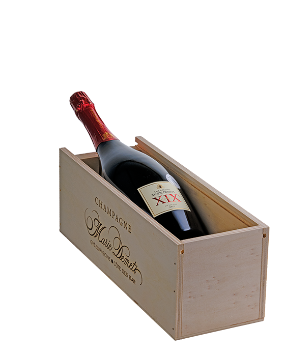 Luxe houten kist met Cuvée XIX Champagne - jeromeschampagne.nl